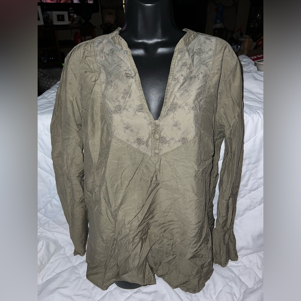 Eddie Bauer Silk Blend V-Neck Blouse
